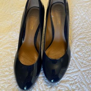 Ladies dress shoes